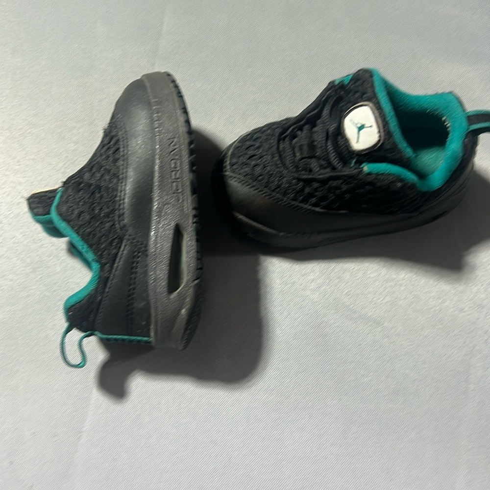 Baby Jordan’s size 6c